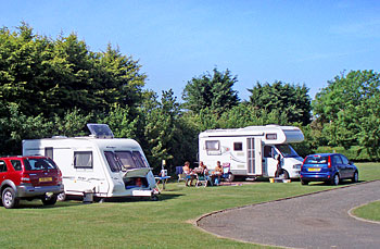Moat Barn B&B, Touring Caravan Park, Bredfield, Woodbridge, Suffolk